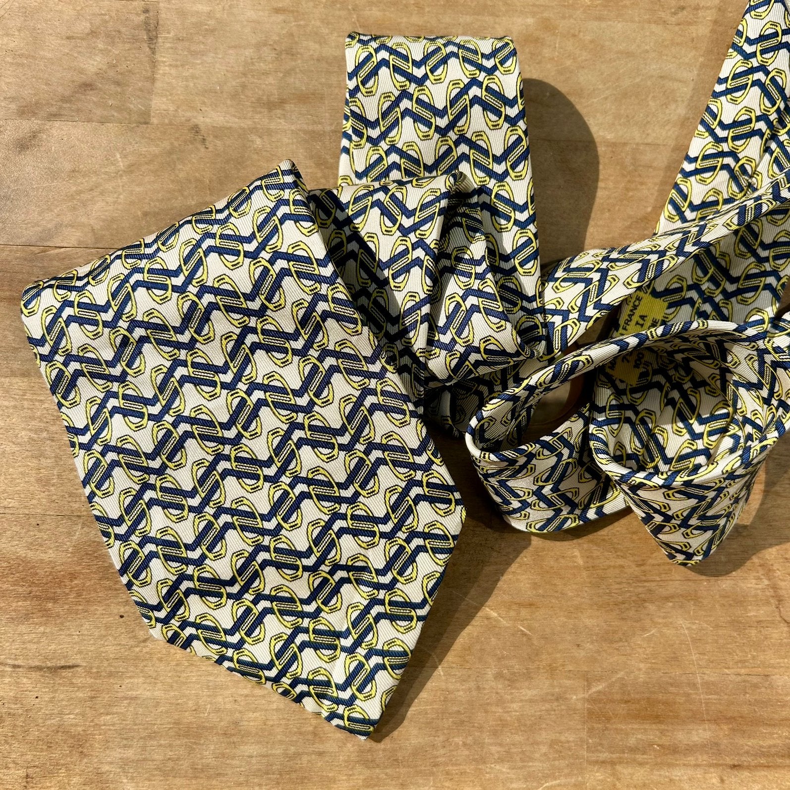 Hermès 7512 IA Stropdas Made France 100% Zijde, Kleding | Heren, Stropdassen, Ophalen of Verzenden, Zo goed als nieuw, Blauw, Met patroon
