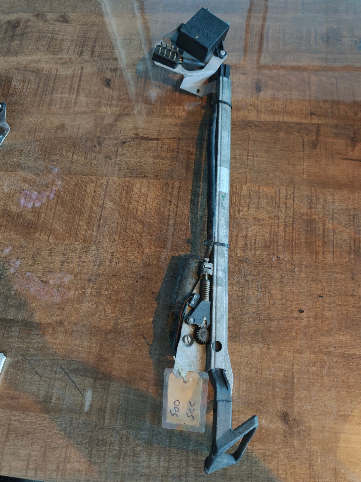 Mercedes C126 SEC linker gordelaanreiker compleet A000860008, Ophalen of Verzenden, Gebruikt, Mercedes-Benz