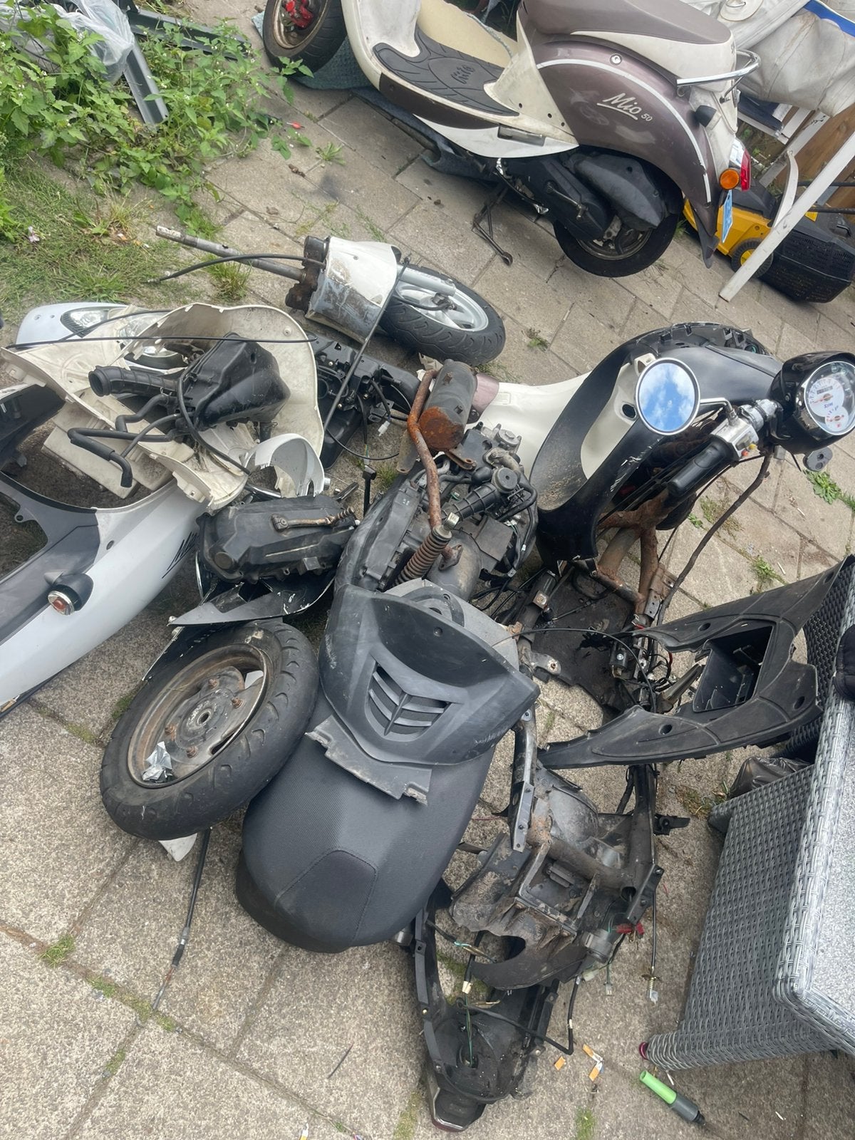 Sym mio onderdelen hele partij, Ophalen of Verzenden, Zo goed als nieuw, Benzine, Mio