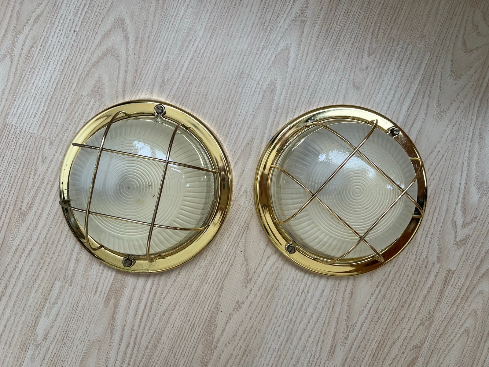 Set van 2 gouden patrijspoort lampen GRATIS, Gebruikt, Industrieel, Goud, Ophalen