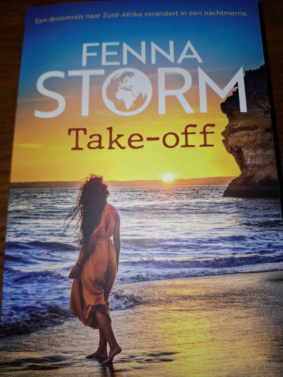 Fenna Storm -Take-off: Een droomreis verandert in nachtmerri, Ophalen of Verzenden, Zo goed als nieuw, Fenna Storm, Nederland
