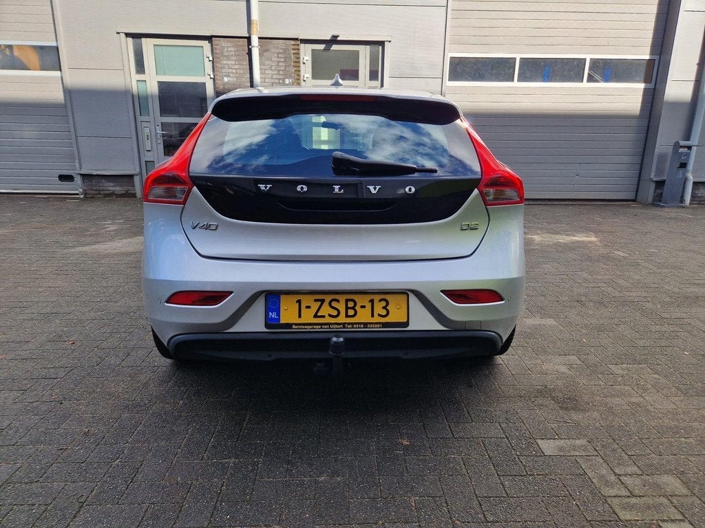 Volvo V40 1.6 D2 Momentum, Voorwielaandrijving, Euro 5, Stof, Gebruikt
