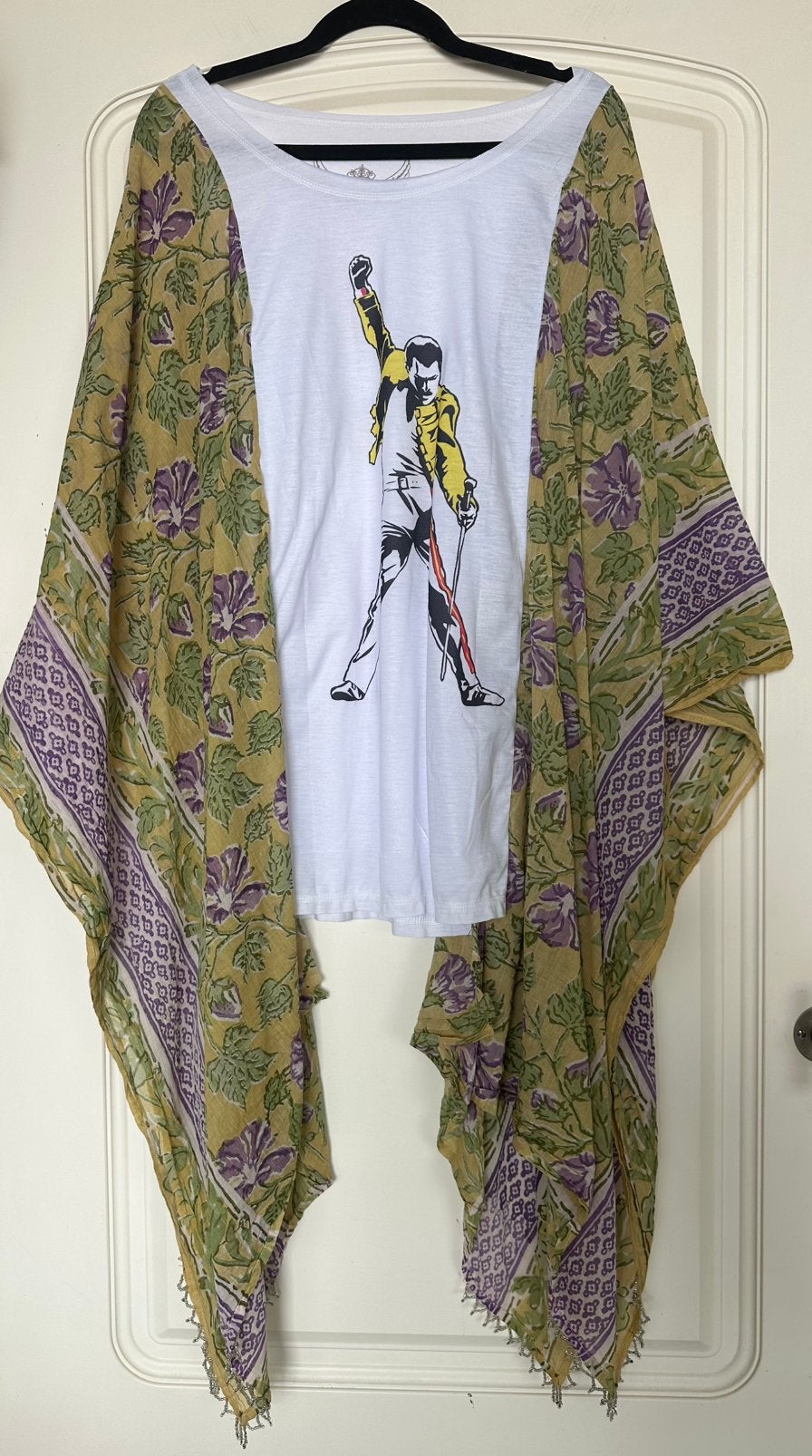 Freddie Mercury , handmade tuniek , one size, Ophalen of Verzenden, Zo goed als nieuw, Maat 42/44 (L), Overige kleuren