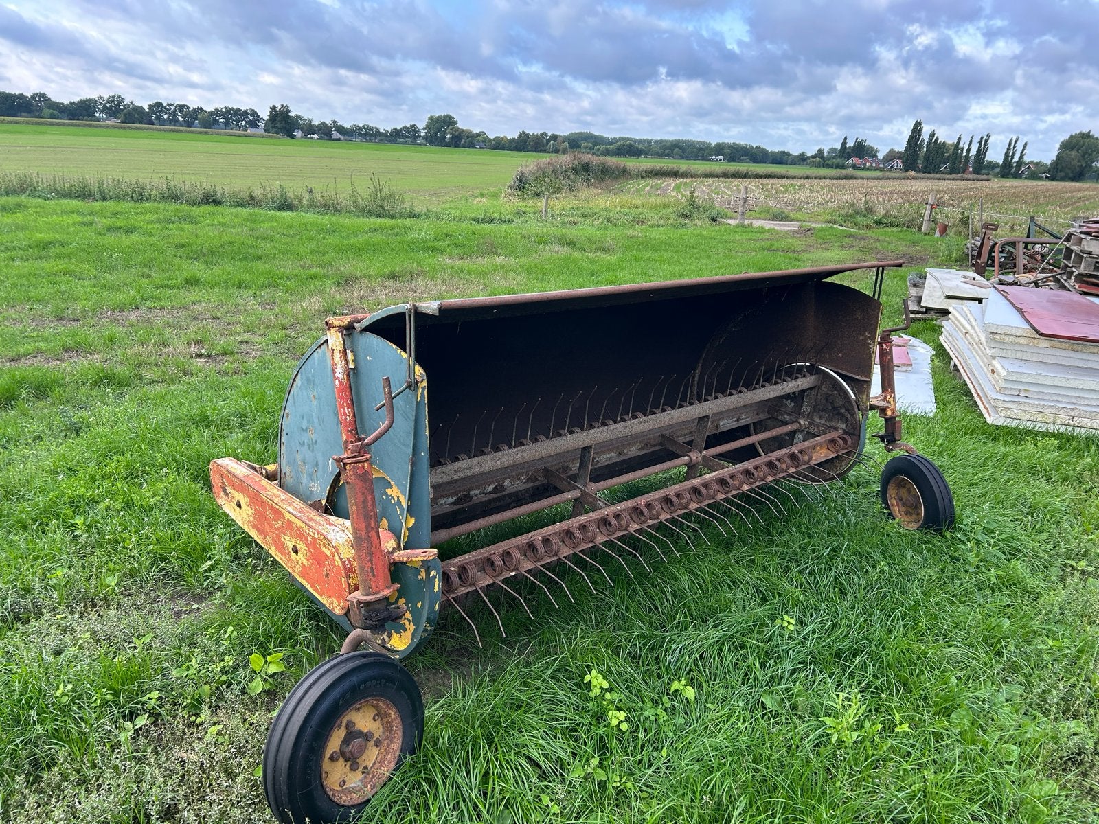 Oude hooihark / schudder voor landbouw, Dieren en Toebehoren