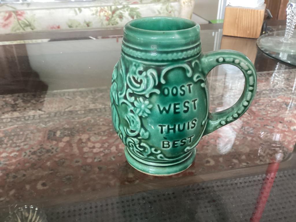 Wijnkroes keramiek // Oost West Thuis Best / hoog 10 cm, Ophalen of Verzenden