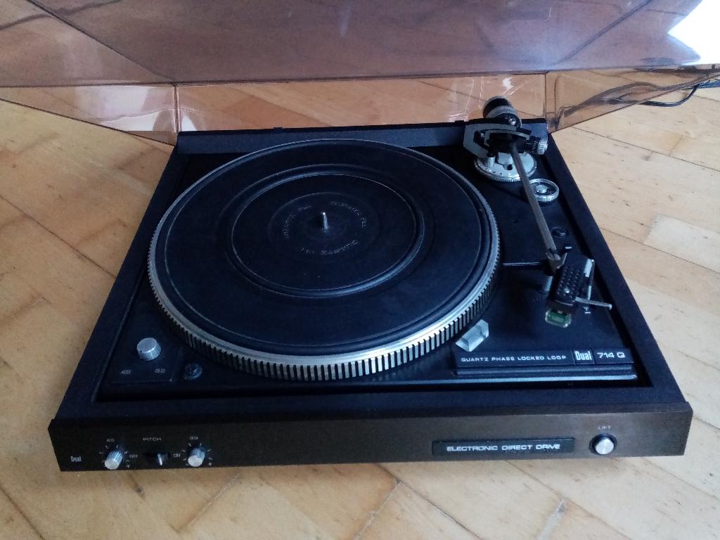 Nette goed werkende TOP  Dual 714q Direct Drive platenspeler, Ophalen, Zo goed als nieuw, Dual