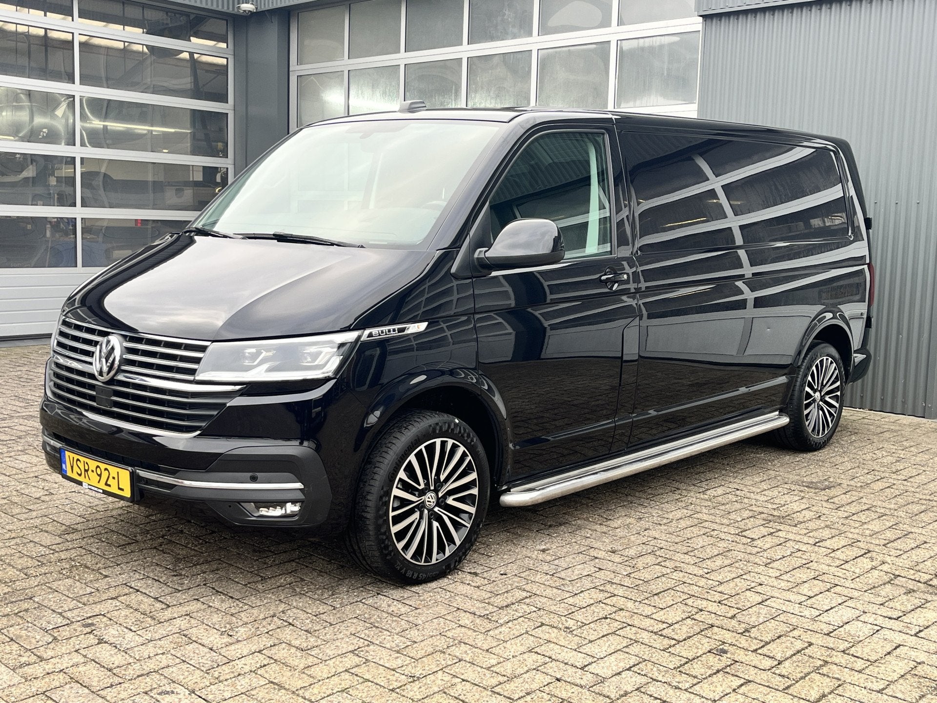 Volkswagen Transporter 2.0 TDI L2H1 Bulli 150pk Automaat Air, Stof, Gebruikt, 4 cilinders, Volkswagen