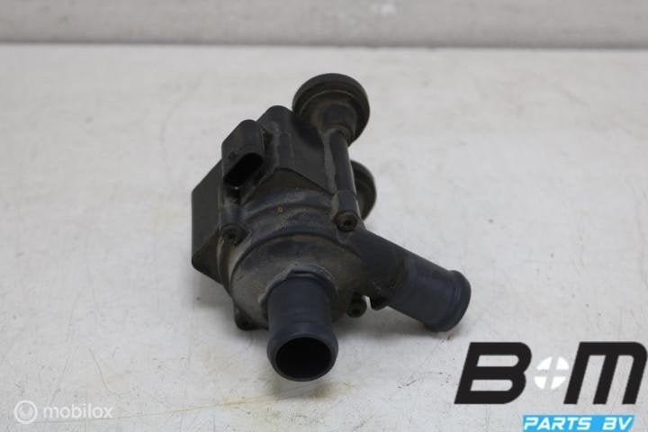 Extra waterpomp Audi SQ8 06H121601M, Gebruikt