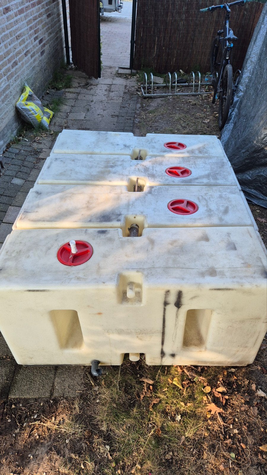 Tuckerpole tank 800 Liter & Rvs Haspel, Ophalen