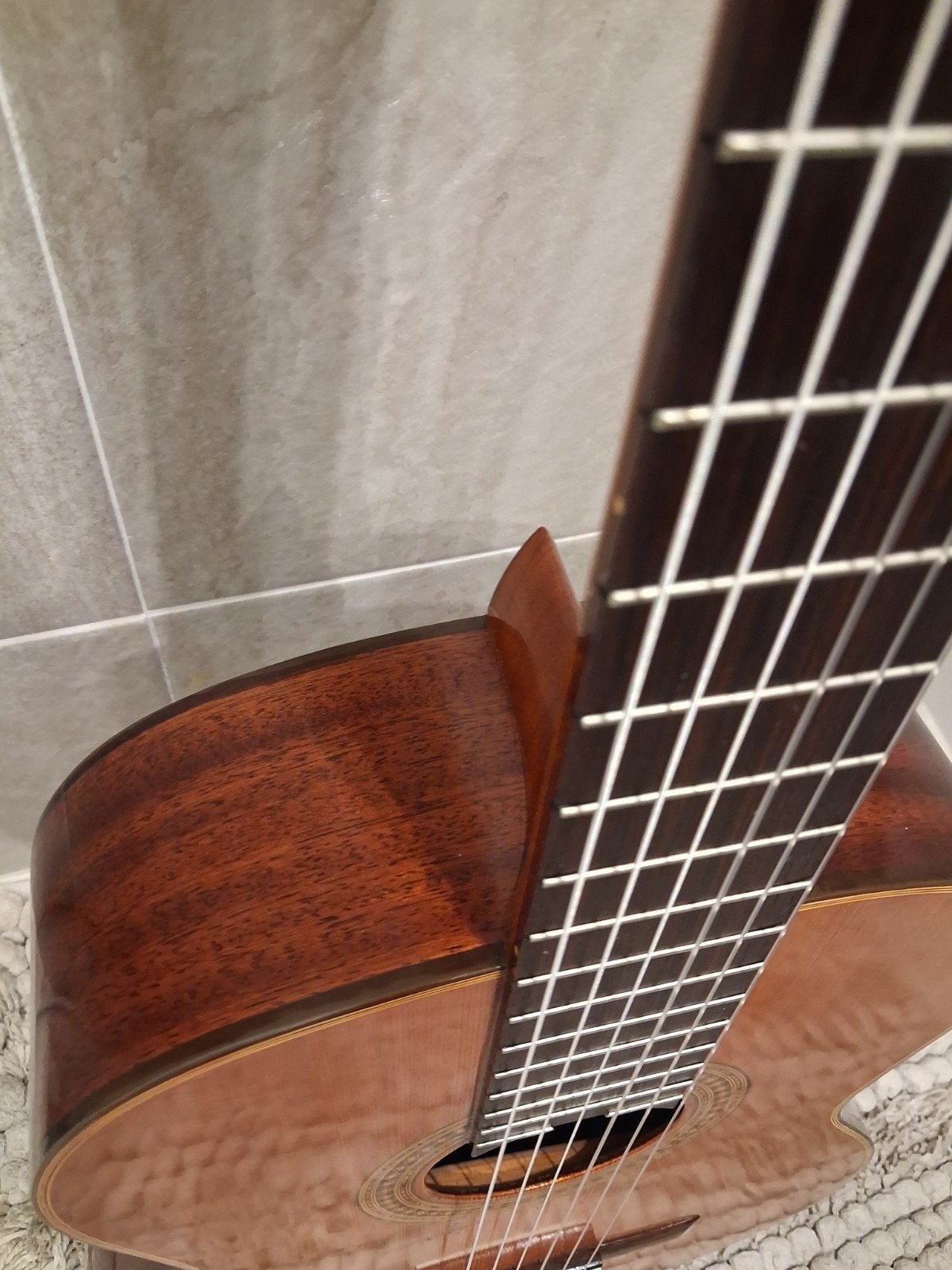 Foto 7 van Vintage Japanse Avora A550 klassieke gitaar 1970 topstaat.