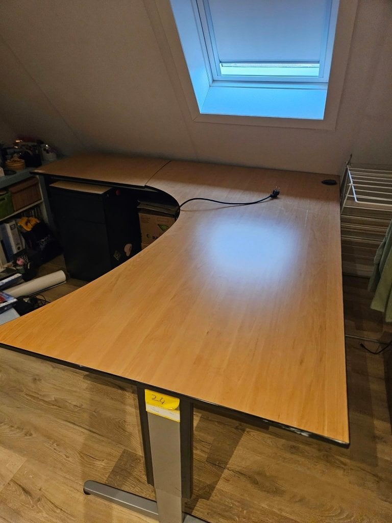 Bureau kantoor bureau professionele kwaliteit, Ophalen of Verzenden, In hoogte verstelbaar, Zo goed als nieuw