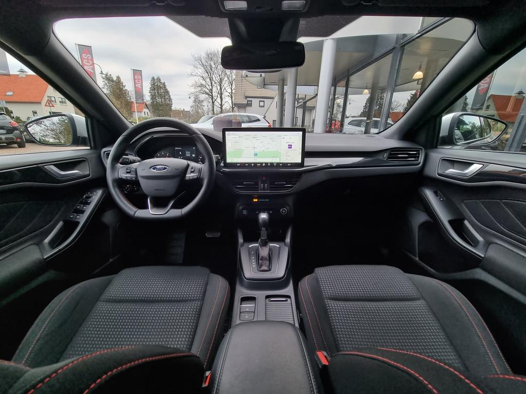 Ford FOCUS Wagon 1.0 Hybrid ST Line X | Automaat | 2023 | Ri, Gebruikt, Zwart, Lichtsensor, 19 km/l