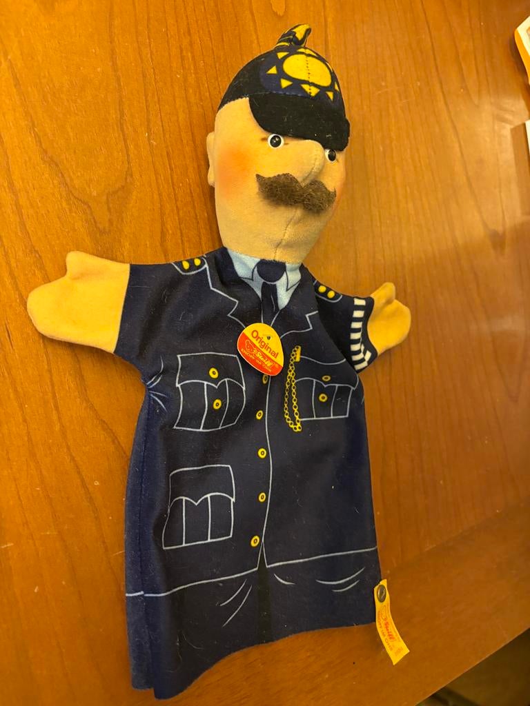 Steiff politieman handpop - Vintage verzamelobject, Ophalen of Verzenden, Gebruikt, Overige typen