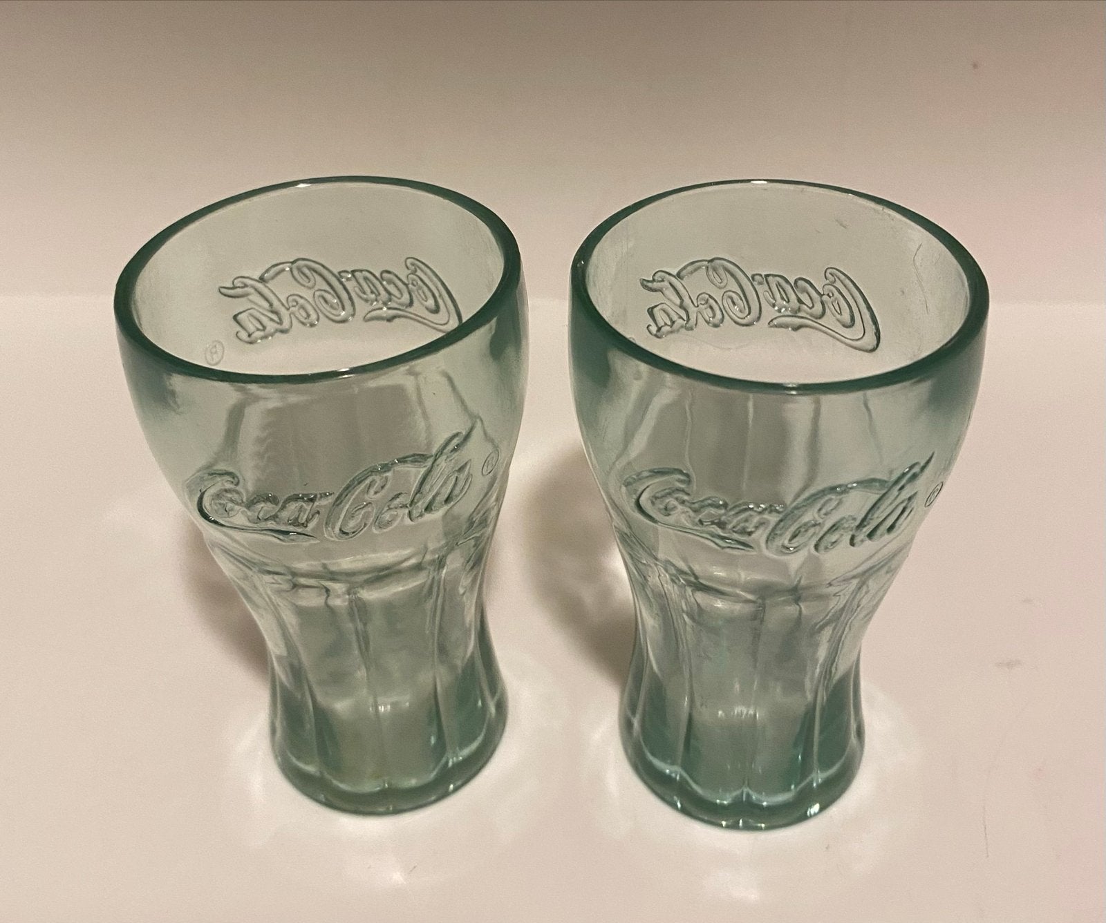 2 Kleine plastic Coca-cola glaasjes/eierdopjes. H. 7,5 cm., Ophalen of Verzenden, Zo goed als nieuw, Gebruiksvoorwerp