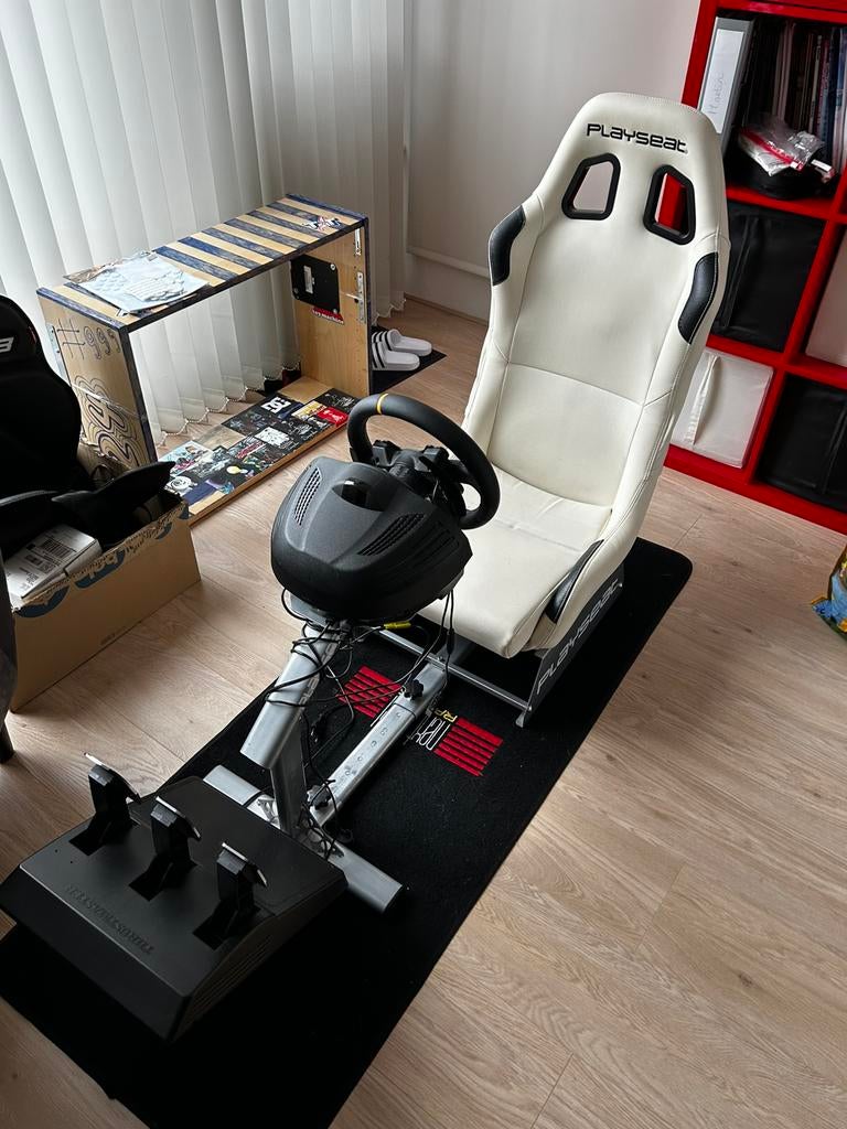 Playseat evolution + trustmaster tx, Spelcomputers en Games, Ophalen, Zo goed als nieuw