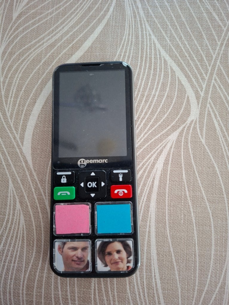 Geemarc mobiele seniorentelefoon, Ophalen of Verzenden, Zo goed als nieuw, Geen camera, Klassiek of Candybar