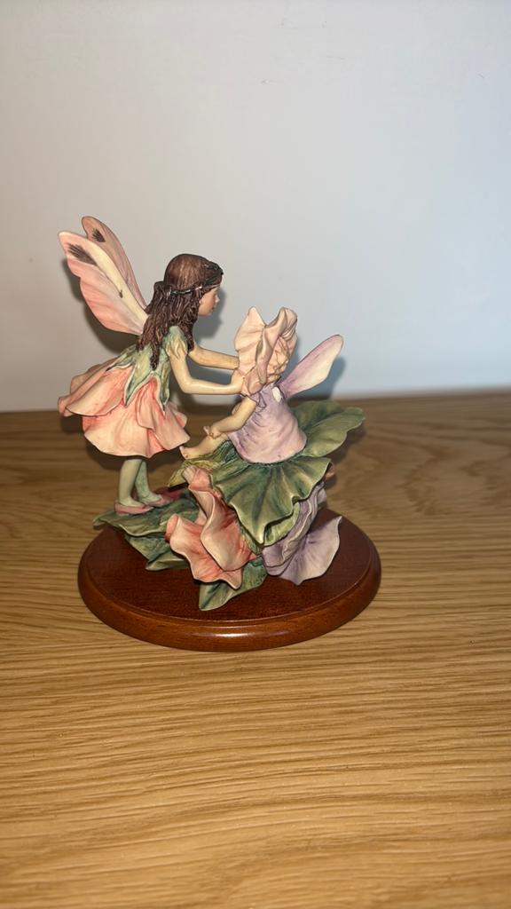 Betoverend Elfenbeeldje - 12 cm hoog flower fairy, Verzamelen, Ophalen of Verzenden, Zo goed als nieuw, Fantasy