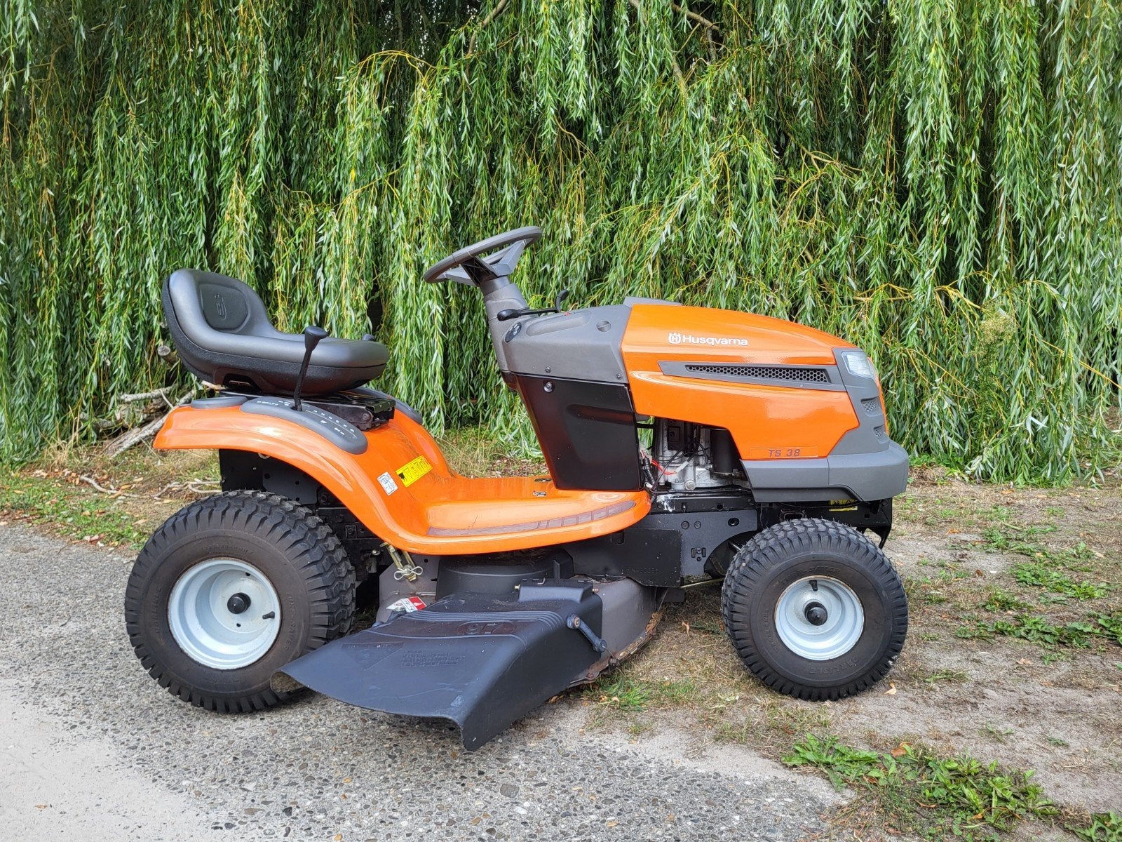 Zitmaaier Husqvarna TS 38 97cm nog maar 4 draai uren z.g.a.n, Gebruikt, Ophalen of Verzenden, Versnellingen, 90 tot 120 cm