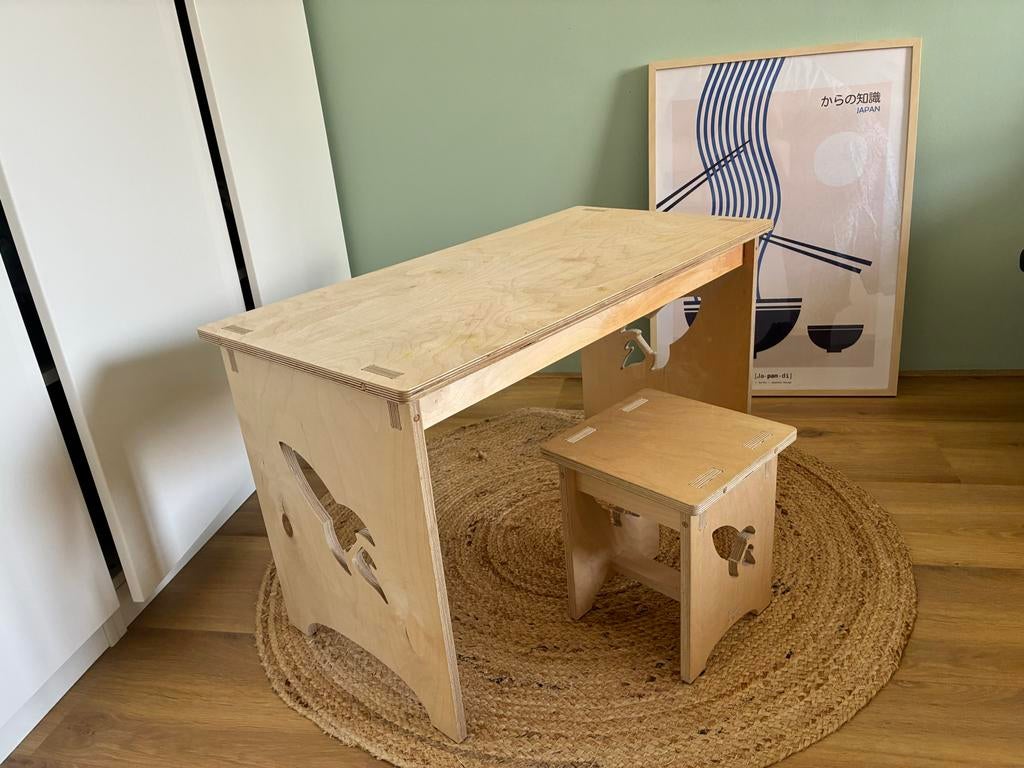 Houten kinderbureau met stoel - Raket thema, Ophalen, Zo goed als nieuw, Tafel