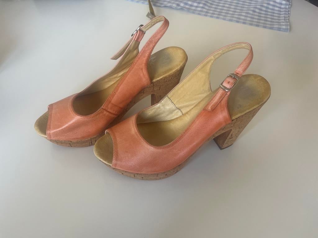 Zalmroze zomerhakken maat 36, 11 cm hak, Kleding | Dames, Schoenen, Ophalen of Verzenden, Zo goed als nieuw, Roze, Pumps