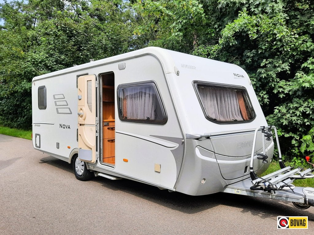 Eriba Nova 545, Caravans en Kamperen, Caravans, Rondzit, Bedrijf, Overige typen, 5 tot 6 meter