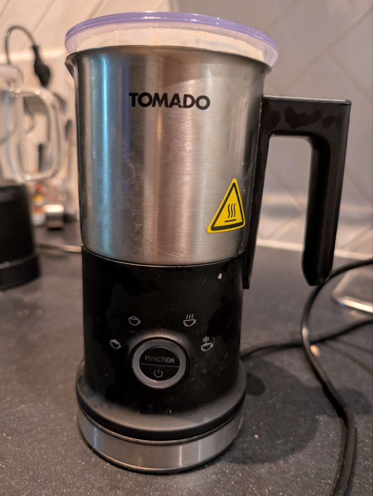 Melkopschuimer tomado, Ophalen, Gebruikt