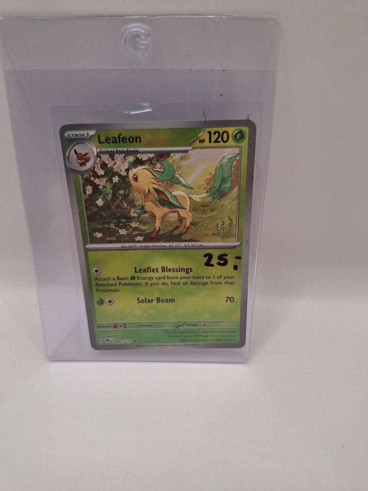 Leafeon 005 Master Ball Prismatic Evolutions Pokémon Kaart, Ophalen of Verzenden, Zo goed als nieuw, Losse kaart