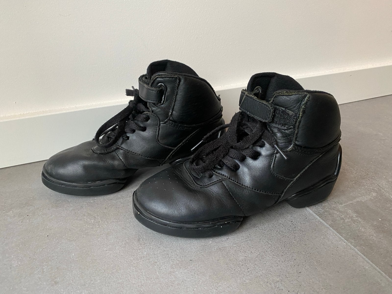 Zwarte leren Papillion dansschoenen mt36, Sport en Fitness, Ophalen of Verzenden, Zo goed als nieuw, Schoenen