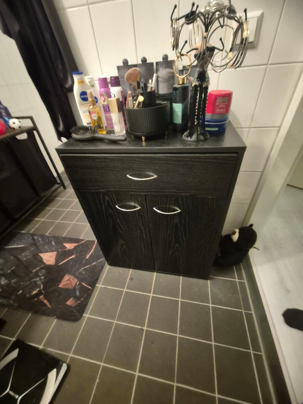 Zwart badkamerkastje met lade en deurtjes, Ophalen, Gebruikt, 1 of 2 laden, 50 tot 100 cm