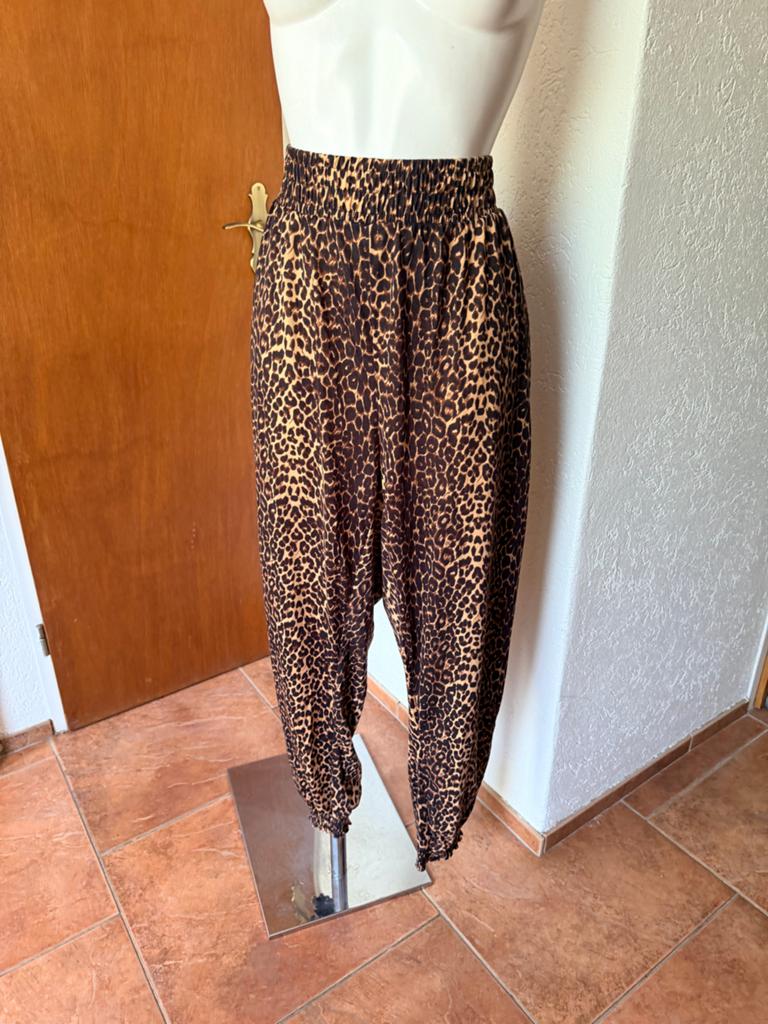 Comfortabele Harem Broek met Luipaardprint 58/60, Maat 38/40 (M), Bruin, Ophalen of Verzenden, Lang