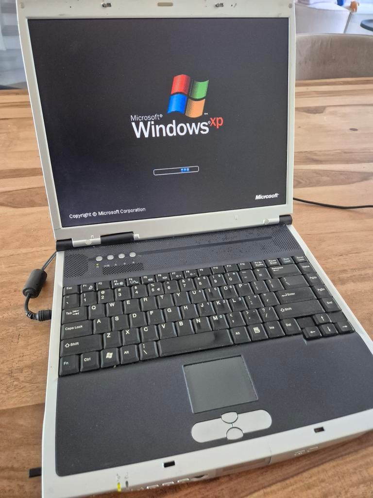 laptop uit 2002 met Windows XP, Computers en Software, Vintage Computers, Ophalen of Verzenden
