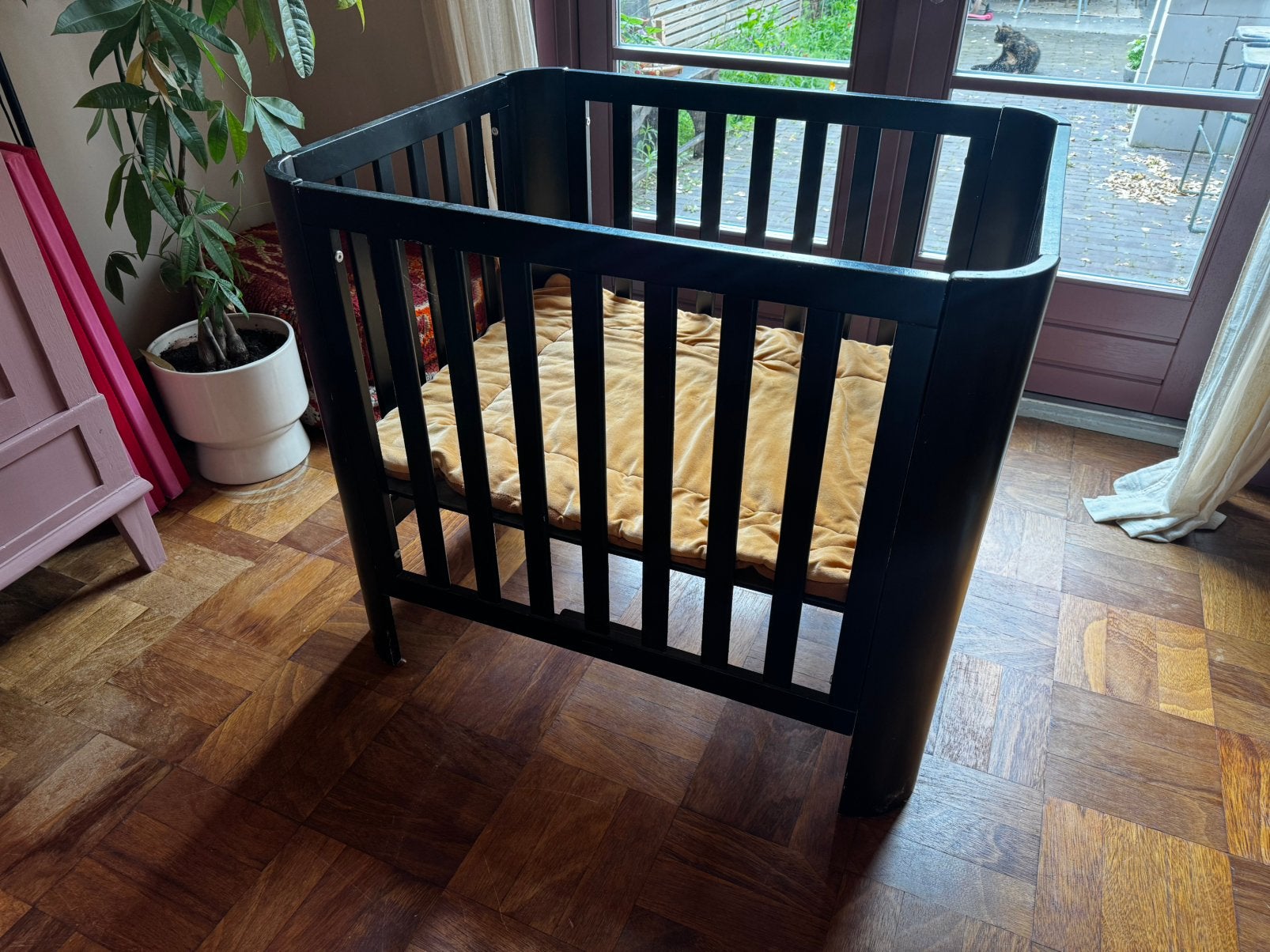 Baby box zwart, Ophalen, Gebruikt, Rechthoekig, In hoogte verstelbaar