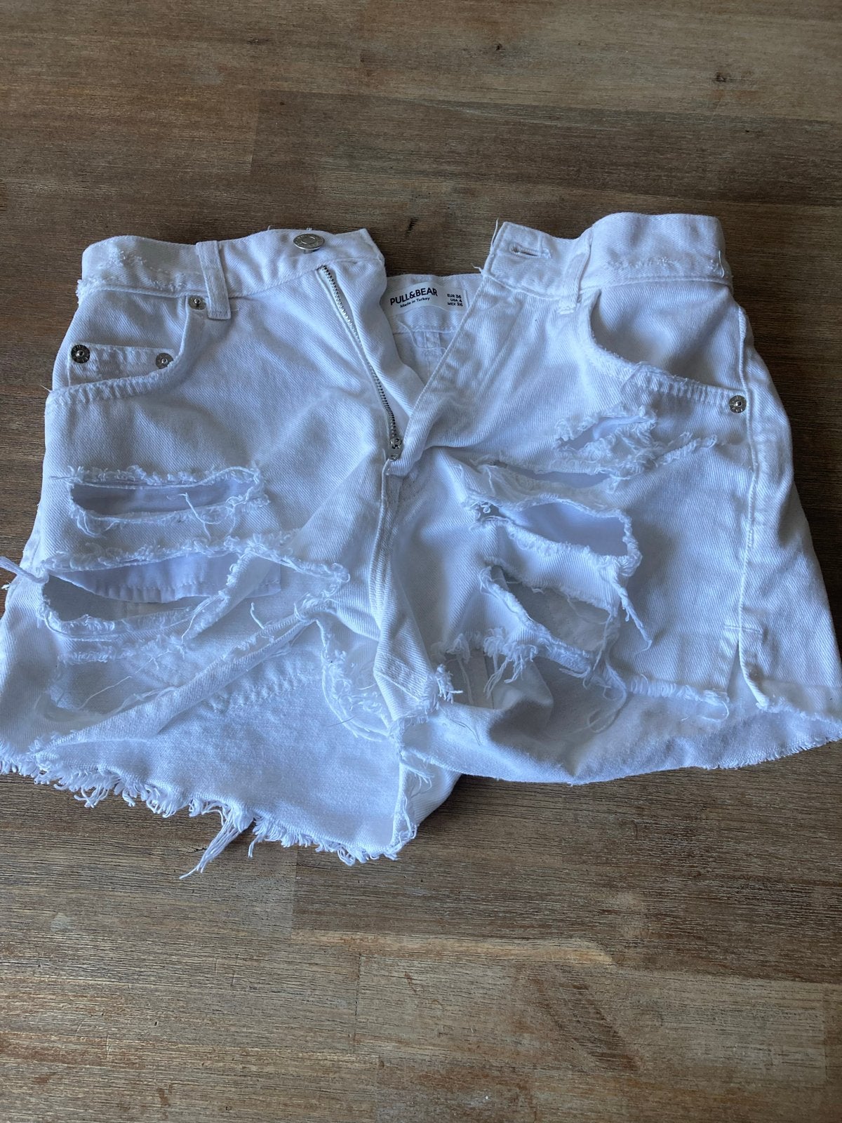 Witte korte spijkerbroek Pull&Bear - Maat 36 (S), Kleding | Dames, Broeken en Pantalons, Kort, Wit, Ophalen of Verzenden, Zo goed als nieuw