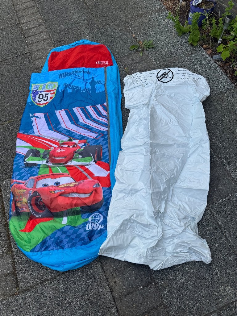 Cars luchtbed, campingbed , slaapzak, Ophalen, Gebruikt, Overige