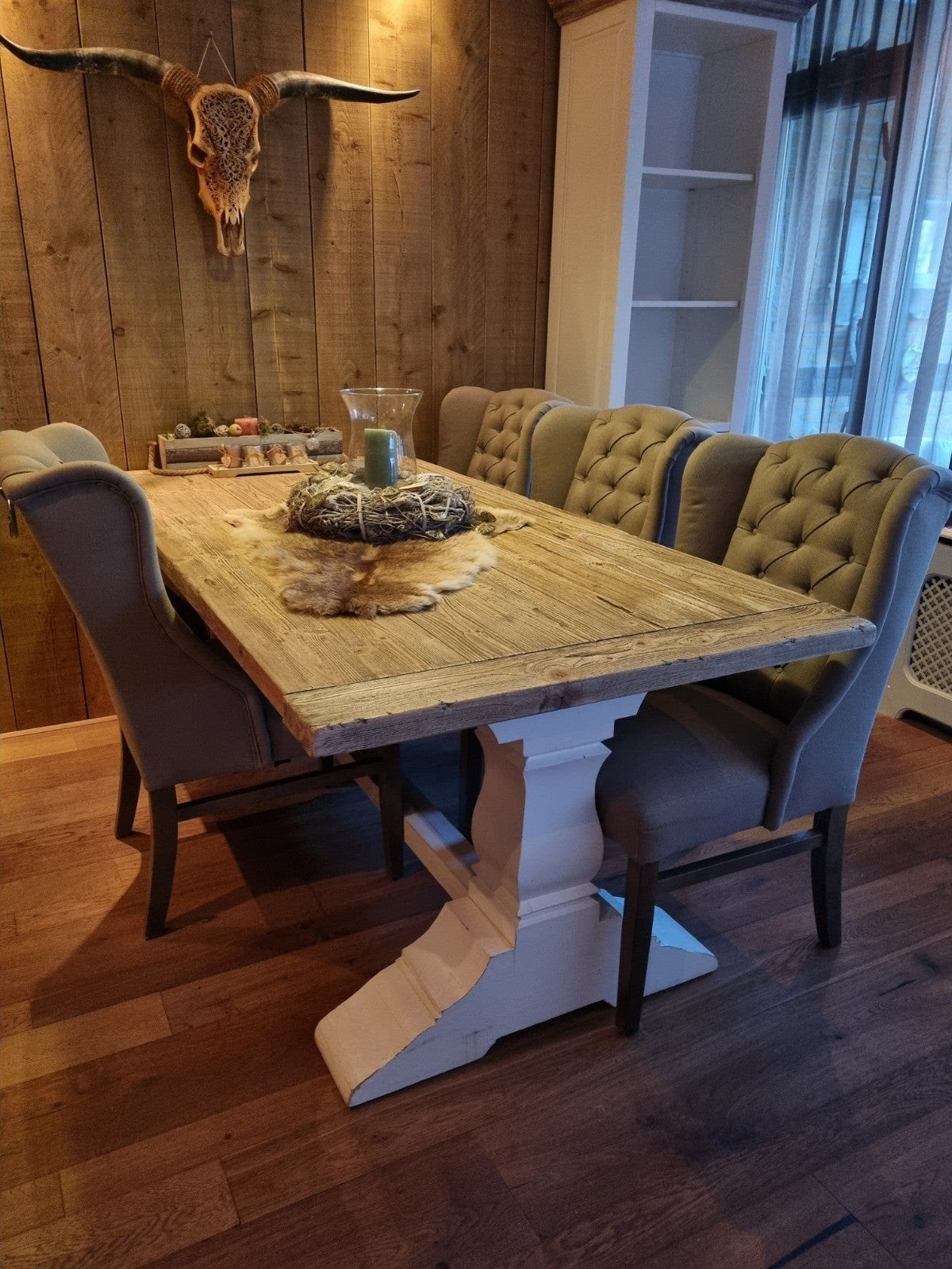 landelijke Kloostertafel Amanda met 4 eetkamerstoelen € 850-, Ophalen of Verzenden, Zo goed als nieuw