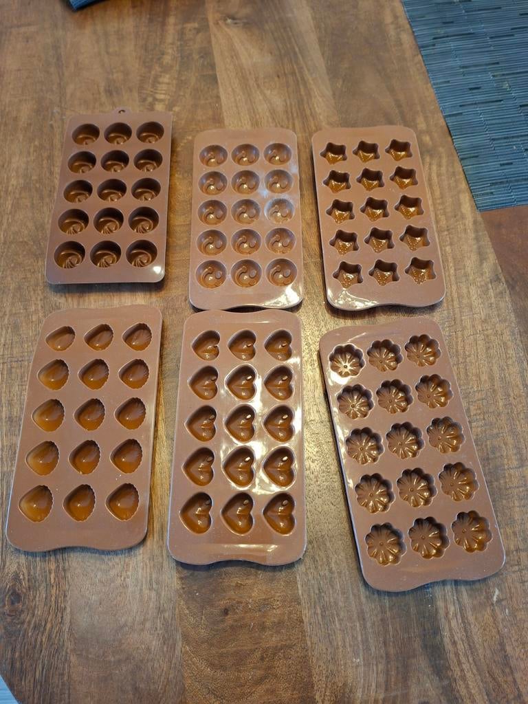 Chocolade vormpjes, Hobby en Vrije tijd, Taarten en Cupcakes maken, Ophalen of Verzenden, Taarten of Cupcakes, Bakvorm