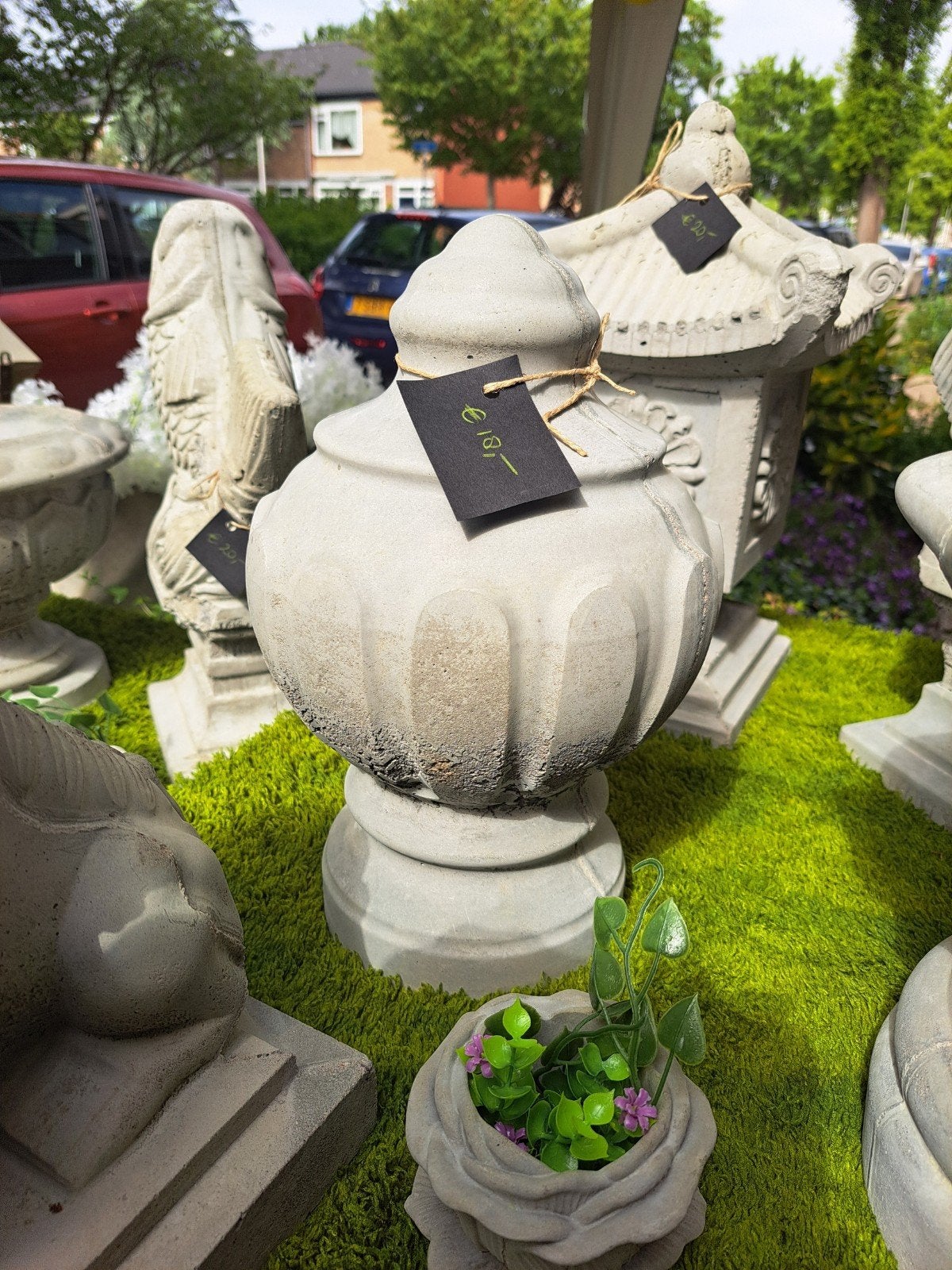 Betonnen ornament, Ophalen, Nieuw