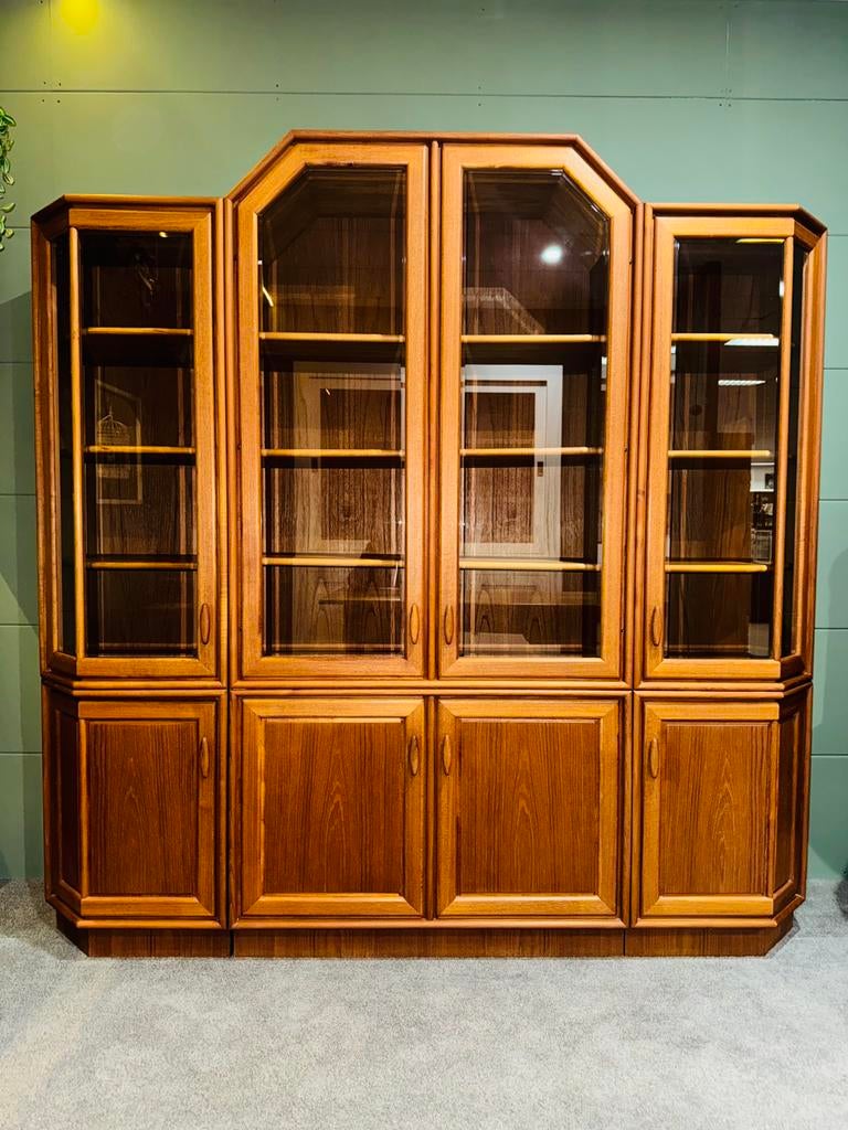 Vintage teak kast RT Moebel Scandinavisch wandmeubel vitrine, Huis en Inrichting, Kasten | Wandmeubels, Ophalen of Verzenden