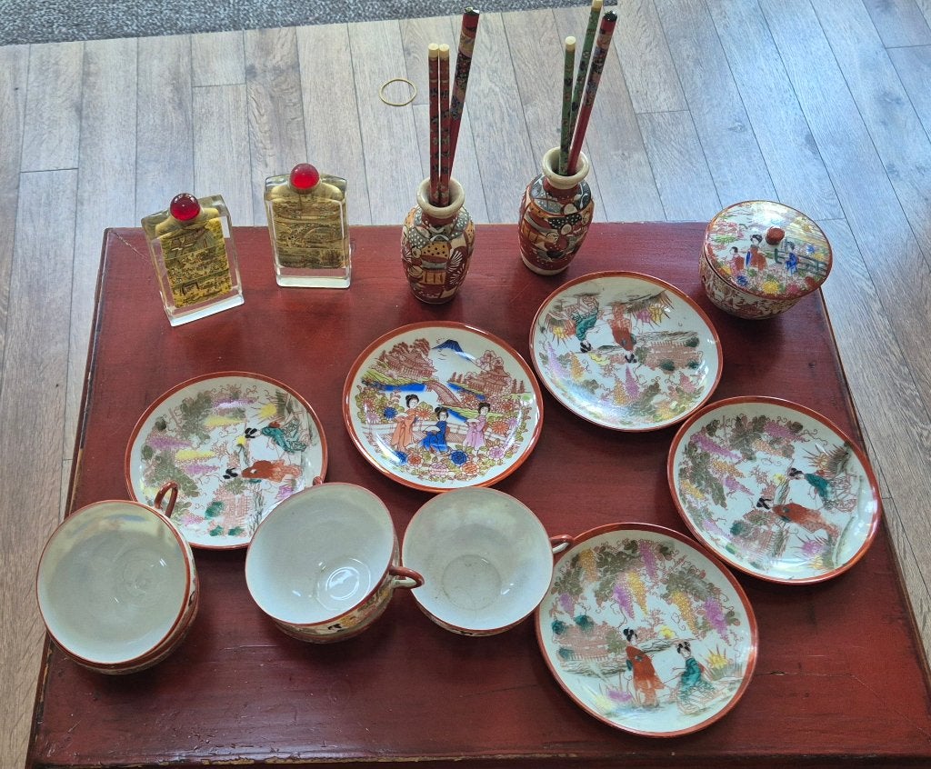Chinese theeset plus bijzondere Chinese vaasjes, Antiek en Kunst, Ophalen