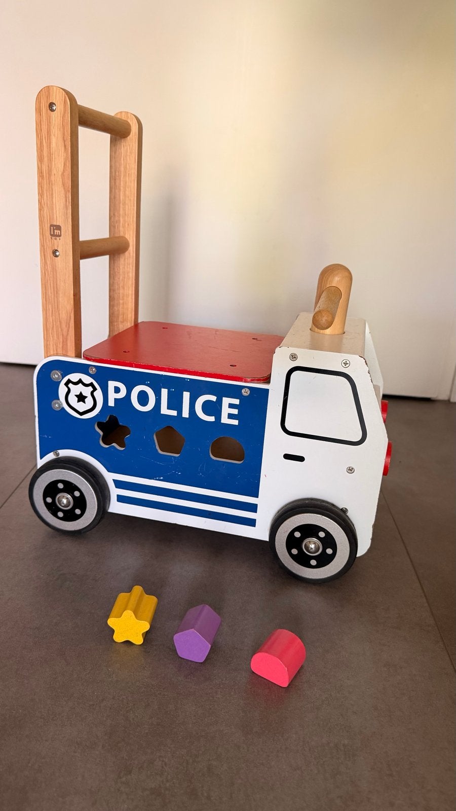 Houten politie loopwagen met vormenstoof, Ophalen, Gebruikt, Auto, Met wieltjes