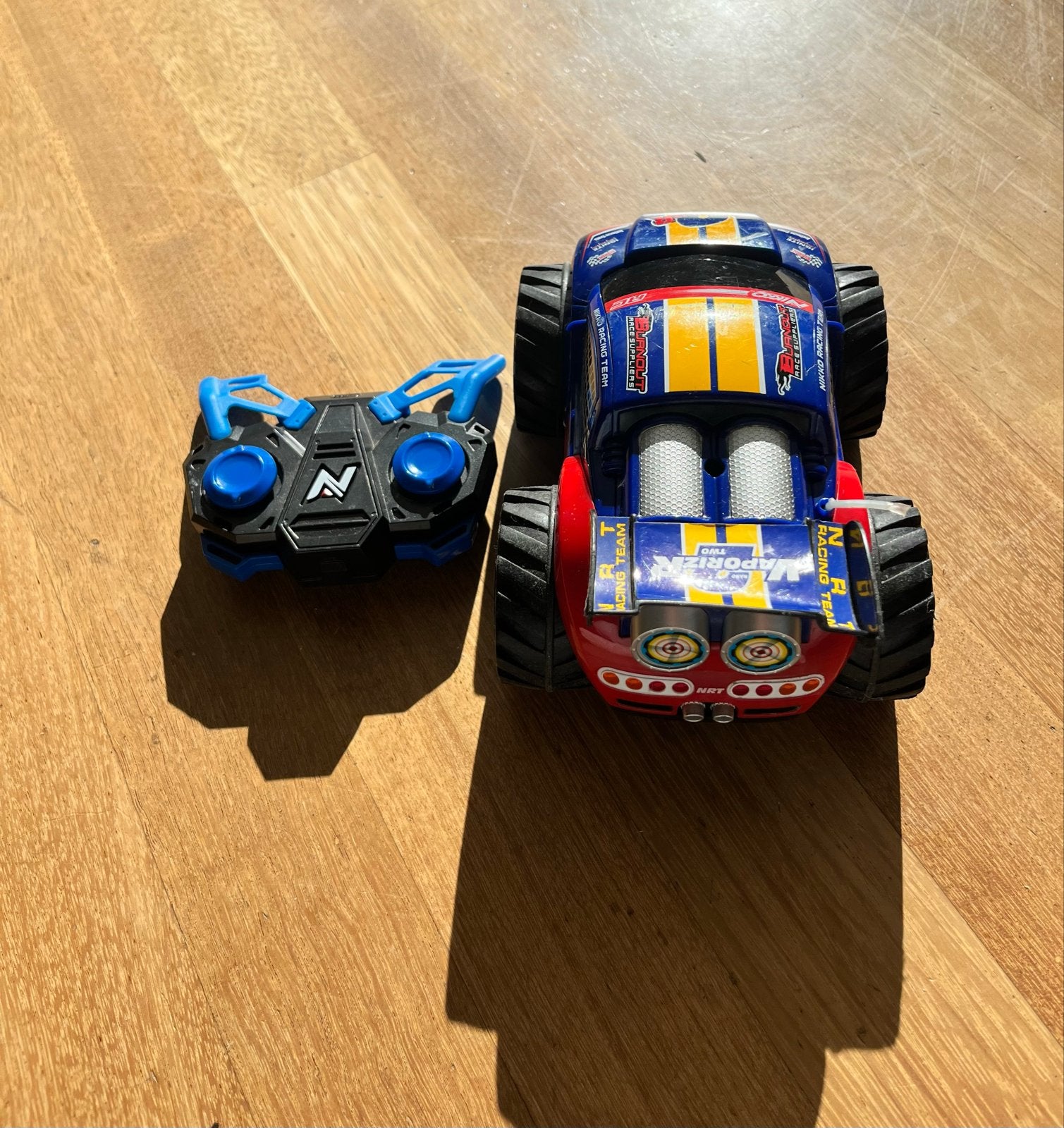 Nikko RC Auto en Nikko RC Tank - Set, Elektro, Gebruikt, Auto offroad, Ophalen of Verzenden