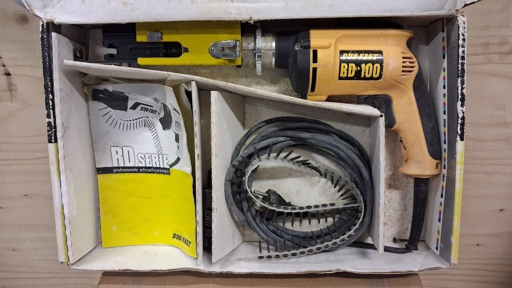 Gipsplaat schroefmachine, Ophalen of Verzenden, Gebruikt, 400 tot 600 watt, Boor- en Schroefmachine