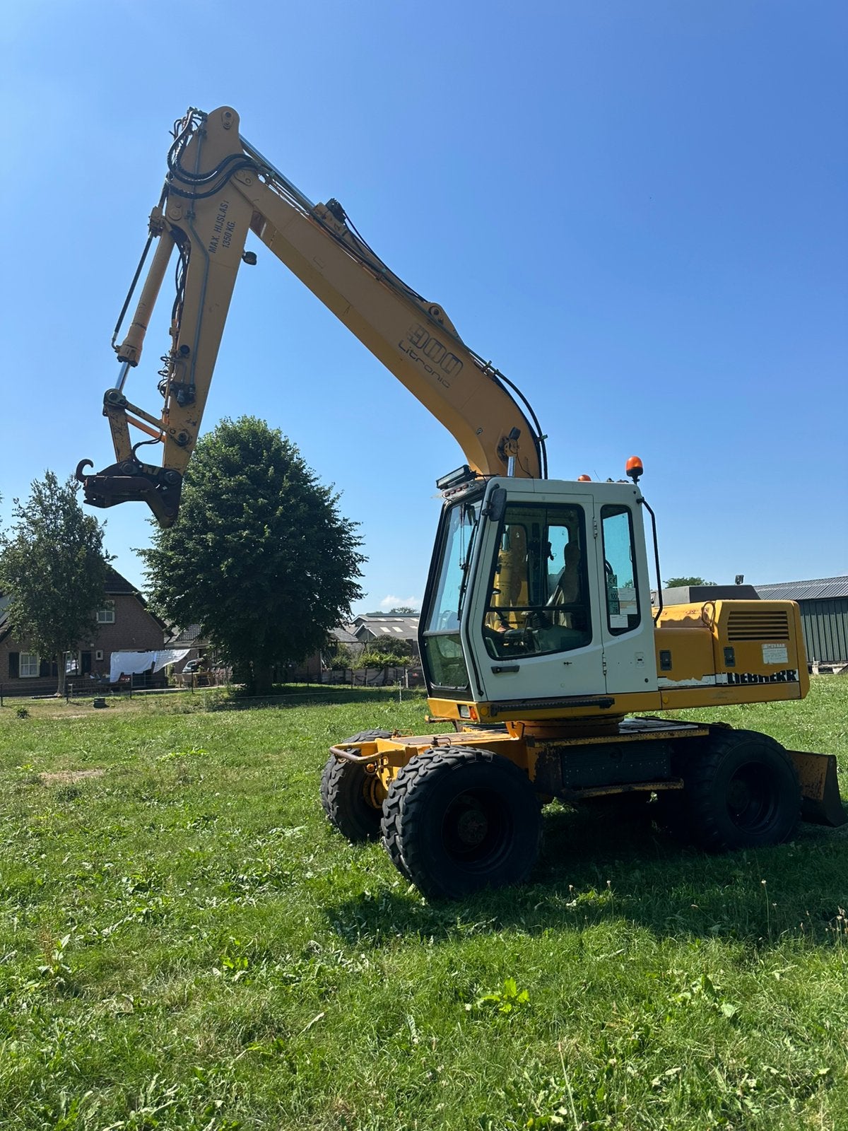 Liebherr 900 litronic, Zakelijke goederen, Machines en Bouw | Kranen en Graafmachines, Ophalen of Verzenden, Graafmachine