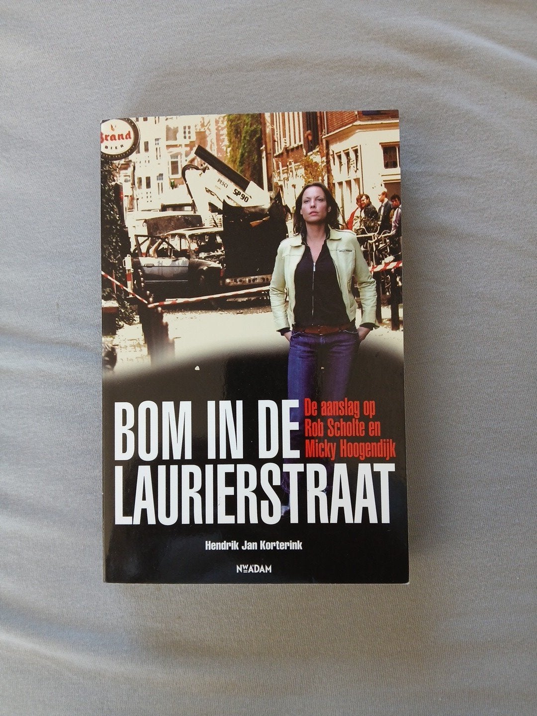 H.J. Korterink - Bom in de Laurierstraat, Ophalen of Verzenden, Zo goed als nieuw, H.J. Korterink