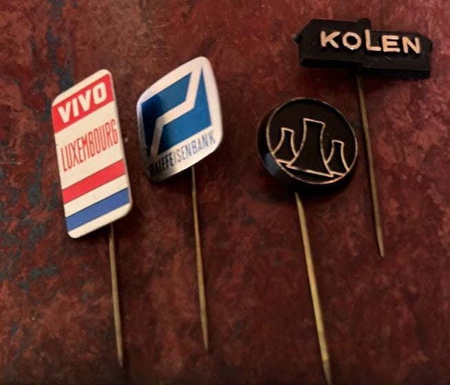 4 speldjes Kolen DSM Raiffeisenbank Vivo Luxembourg, Ophalen of Verzenden, Zo goed als nieuw, Overige onderwerpen