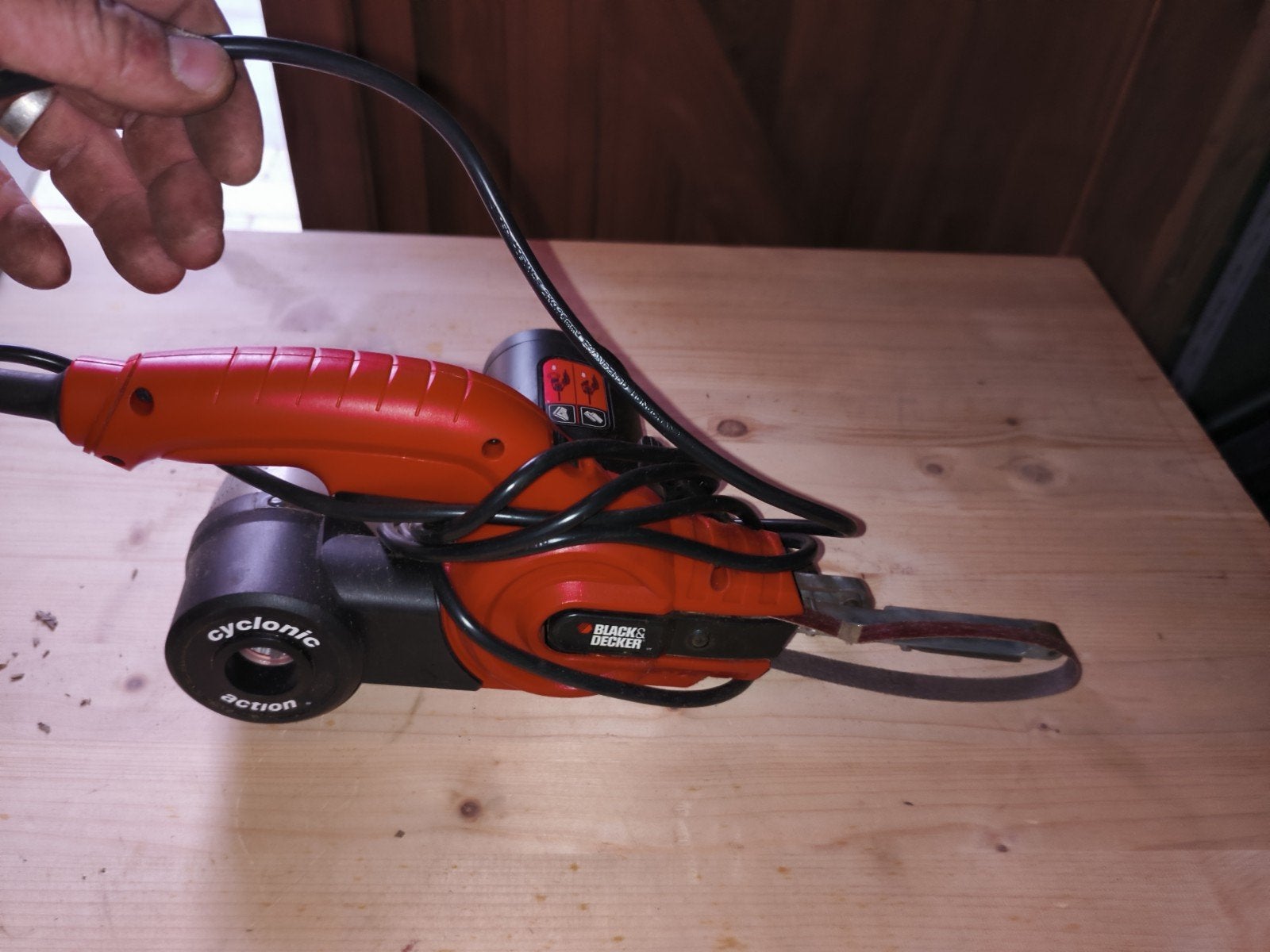 Black & Decker Bandschuurmachine - Zo goed als nieuw, Ophalen of Verzenden, Zo goed als nieuw, Minder dan 600 watt, Bandschuurmachine