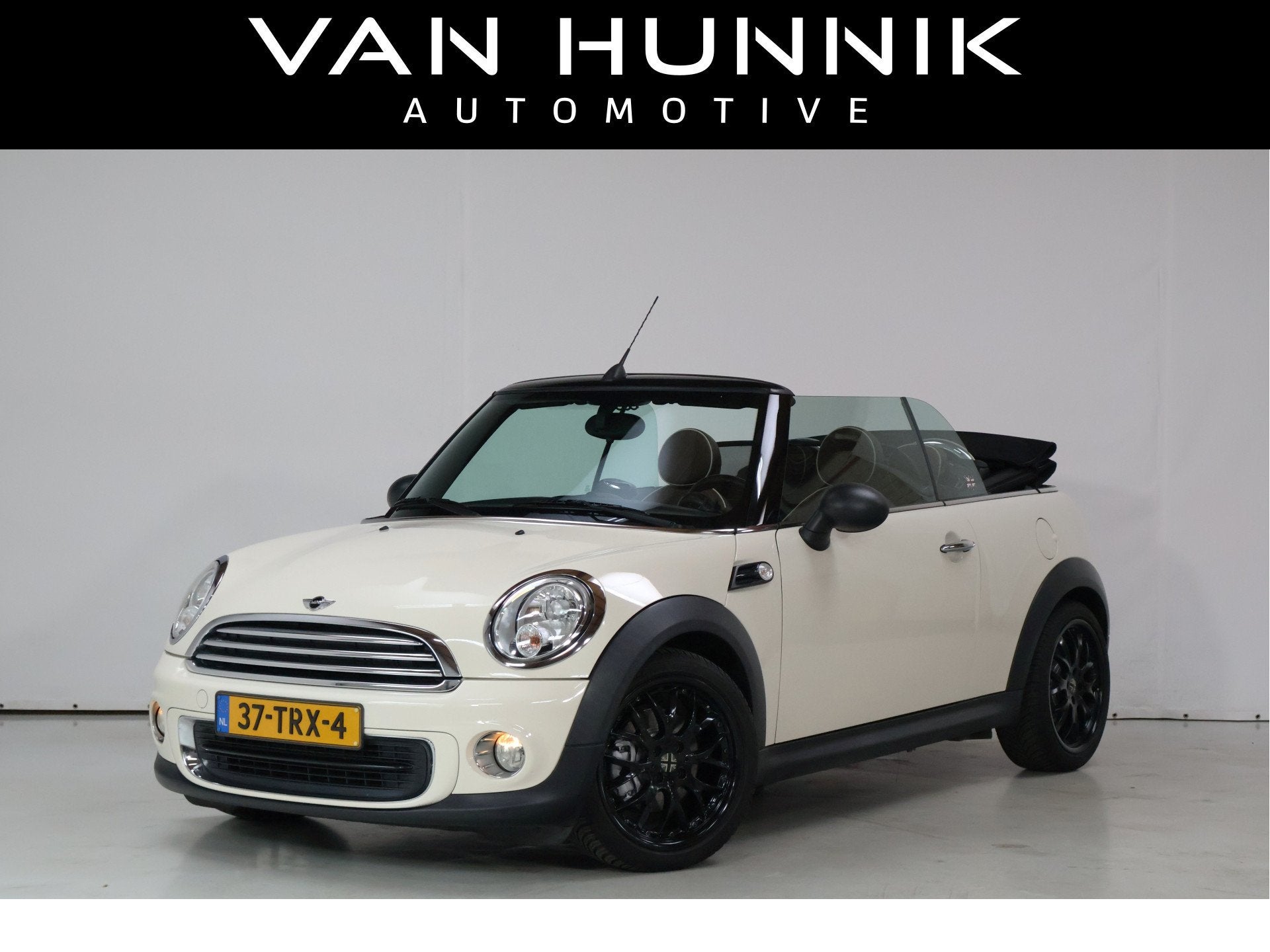 MINI Cabrio 1.6 One Chili | NL-Auto | NAP | Nwe DB-Ketting |, Auto's, Voorwielaandrijving, Euro 5, Gebruikt, 4 cilinders