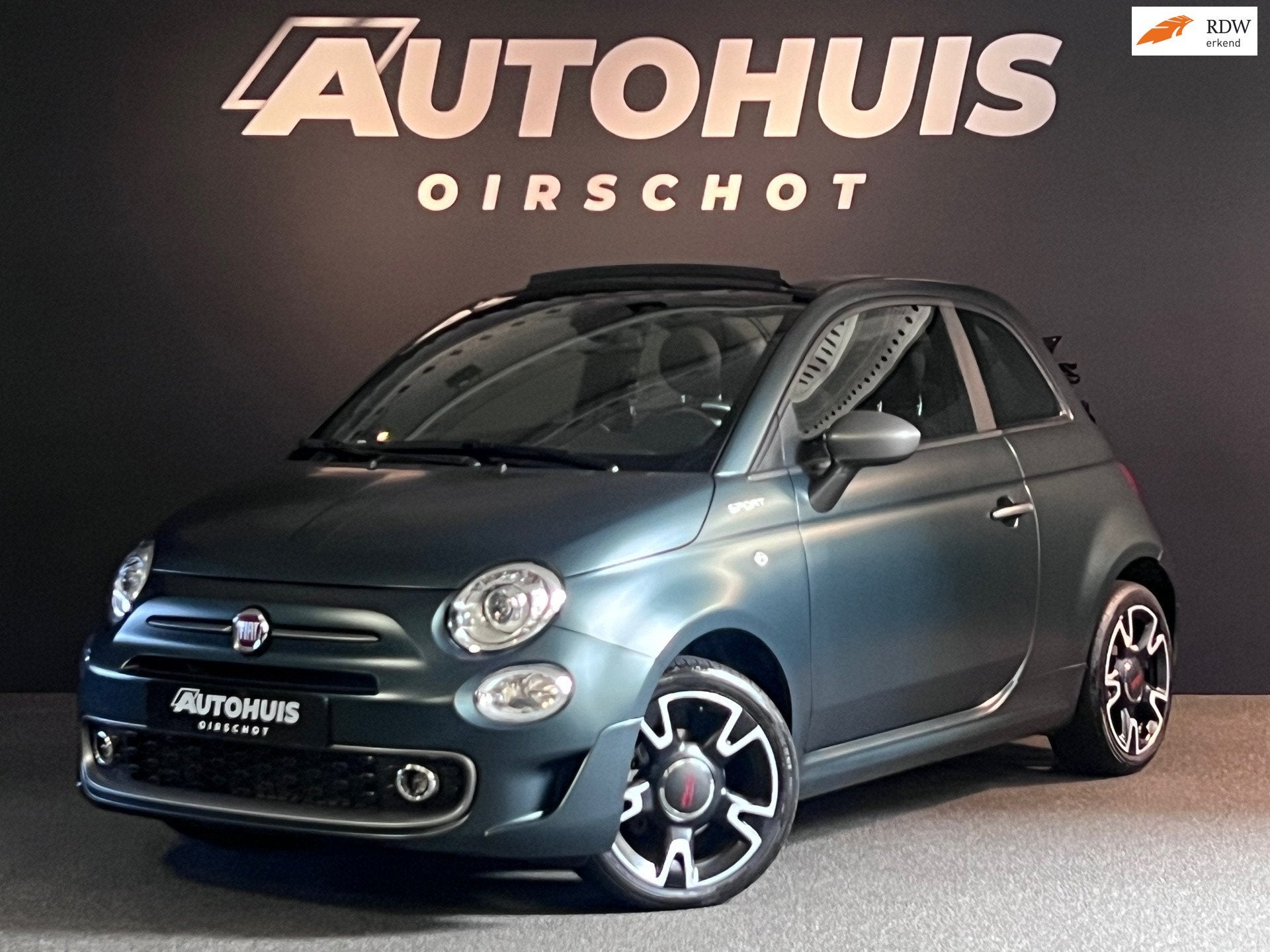 Fiat 500 C 1.0 Hybrid Sport Matt groen/ Beats Audio/ Carplay, Dealer onderhouden, Automatische klimaatregeling, Cabriolet, 4 stoelen