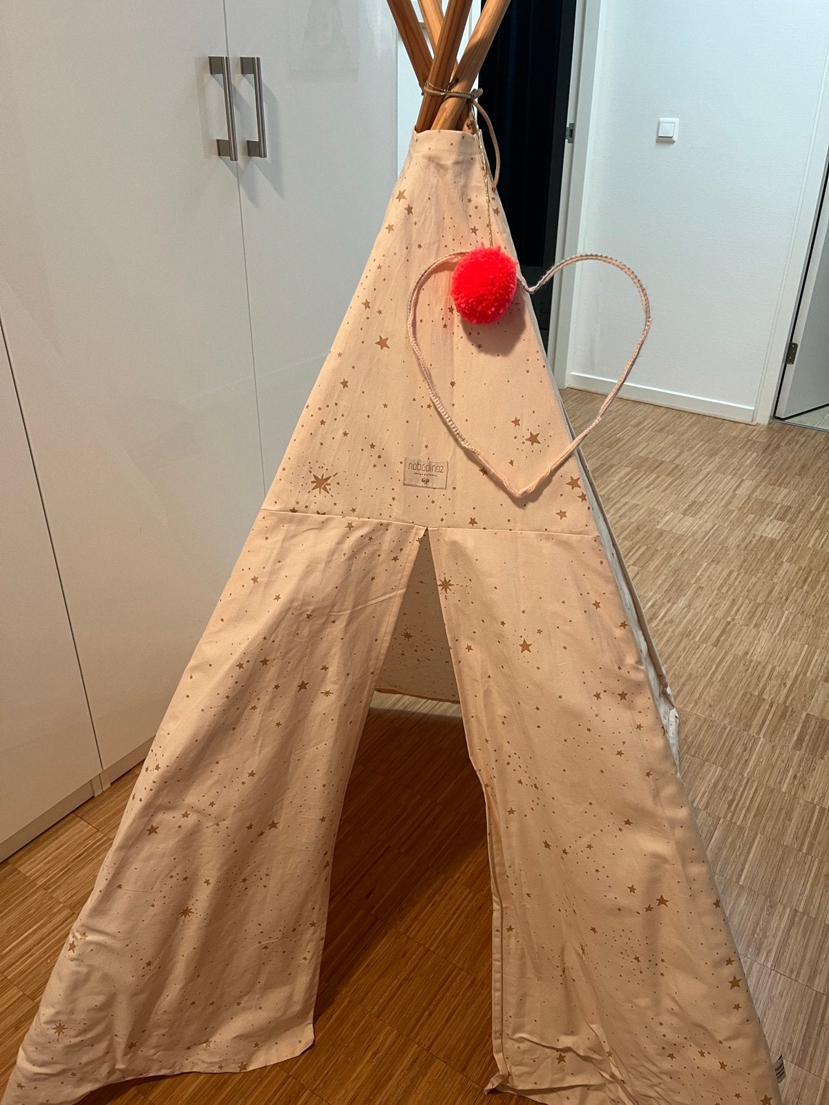 Nobodinoz tipi tent met sterrenprint, Kinderen en Baby's, Ophalen, Zo goed als nieuw