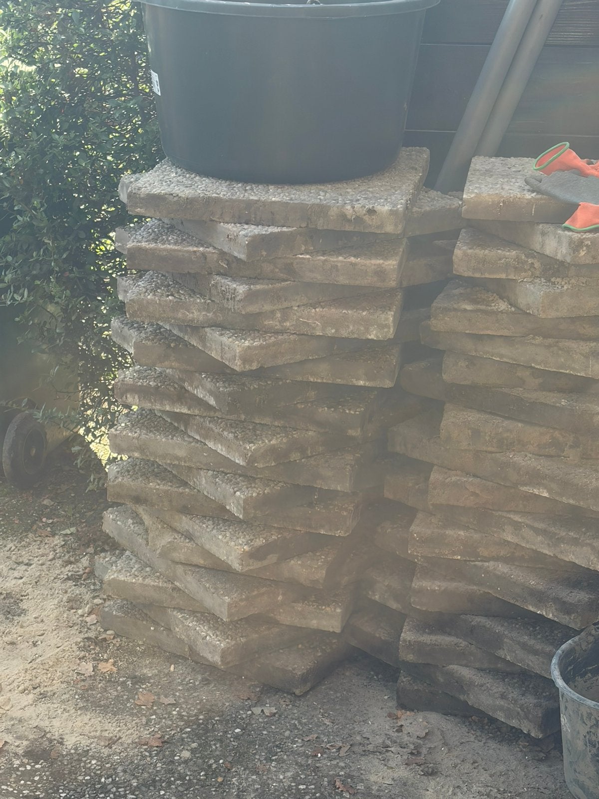 40 grindtegels betontegels 50cm x 50cm - gratis, Tuin en Terras, Ophalen, Gebruikt, Beton, Terrastegels